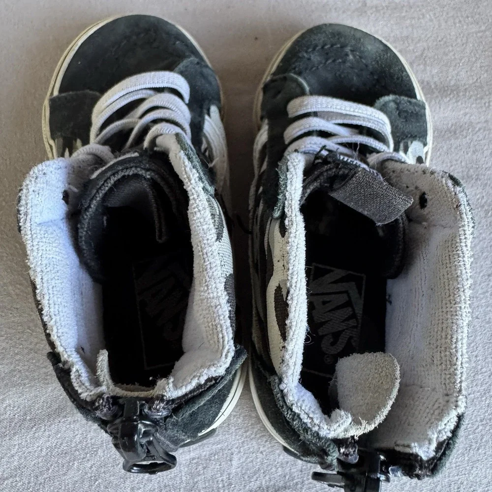 Size 8c - VANS SK8-HI ZIP SNEAKERS SHOES Black/Silver Flames Toddler